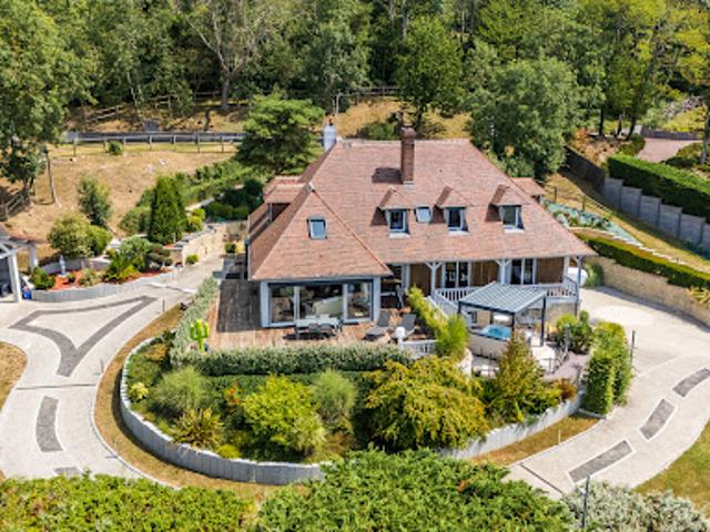 Villa avec terrasse