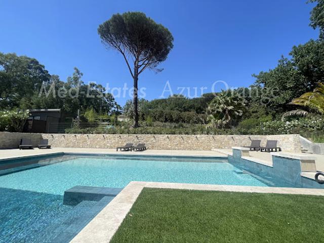 Villa avec terrasse