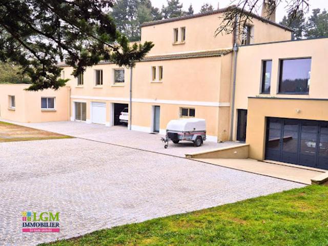 Villa avec terrasse