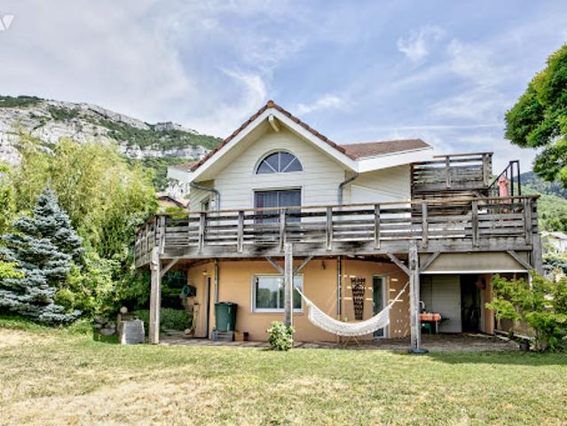 Villa avec terrasse