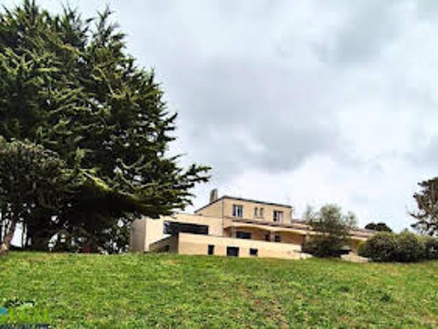 Villa avec terrasse