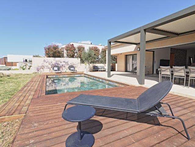 Villa avec terrasse