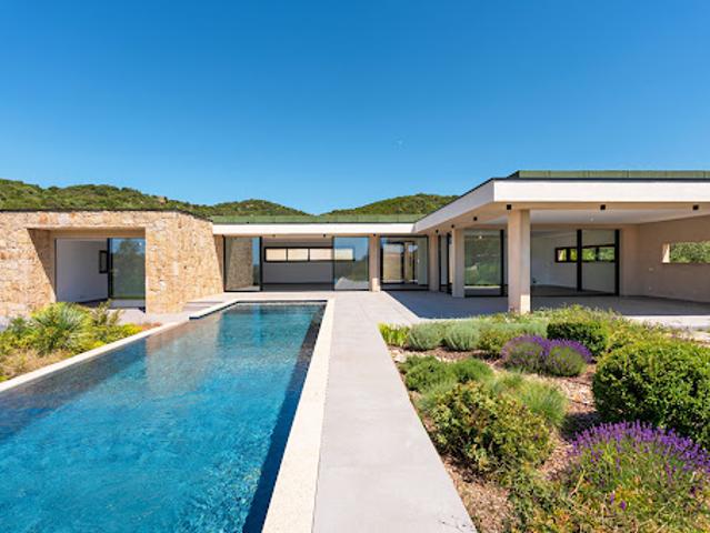 Villa avec terrasse