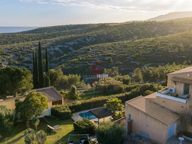 Villa avec terrasse