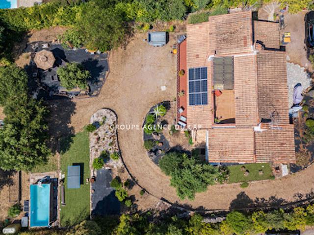 Villa avec terrasse