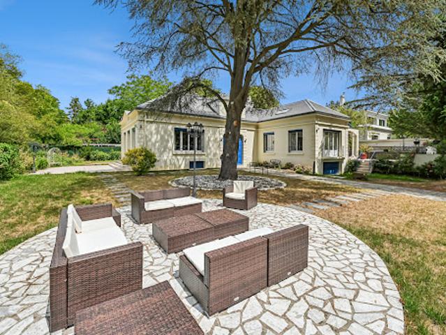 Villa avec terrasse
