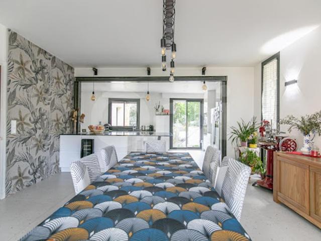 Villa avec terrasse