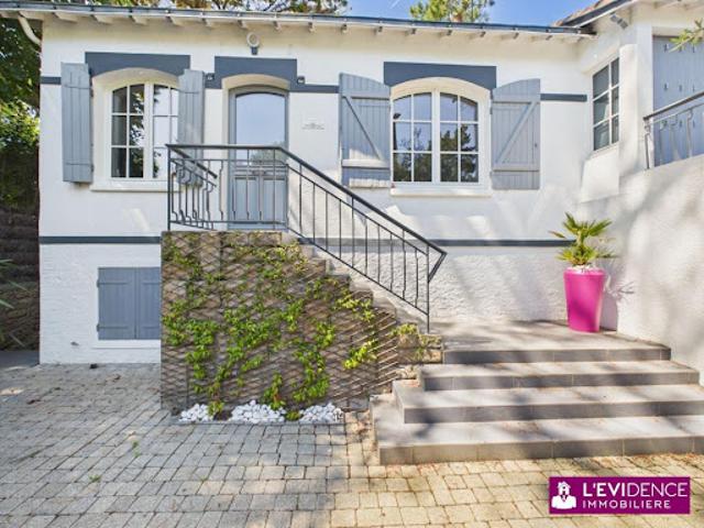 Villa avec terrasse