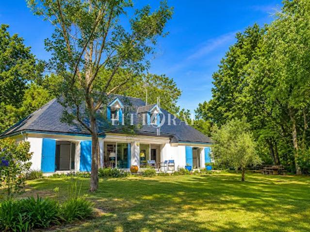 Villa avec terrasse