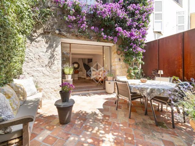Villa avec terrasse