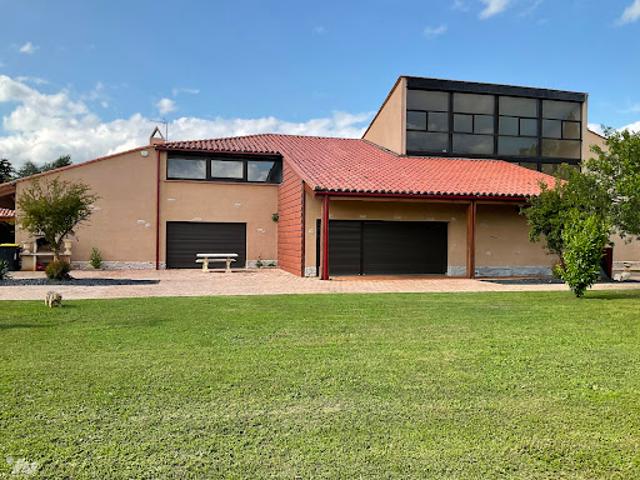 Villa avec terrasse