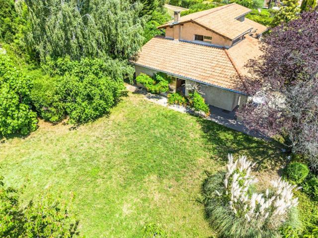 Villa avec terrasse