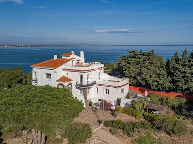 Villa avec terrasse