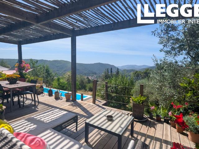 Villa avec une vue panoramique exceptionnelle