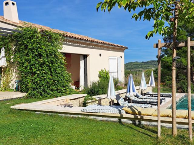 VILLA AVEC VUE