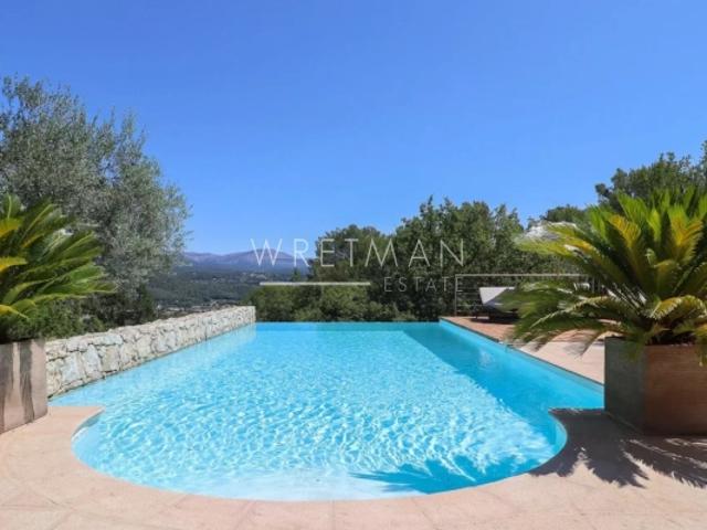 Villa avec vue exceptionnelle Tourrettes