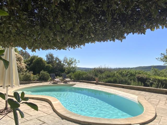Villa avec vue imprenable à seulement 6 km d'Uzès