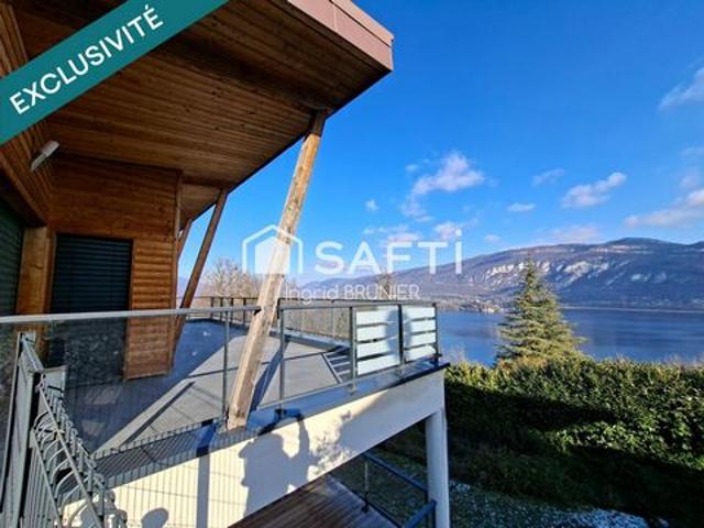 Villa avec vue imprenable sur le lac