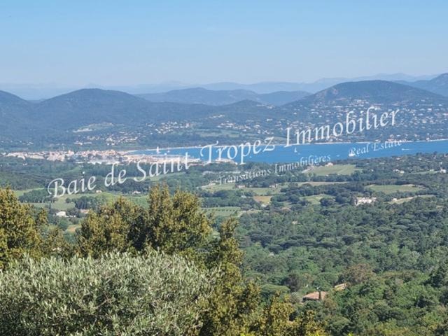 Villa avec vue mer et collines