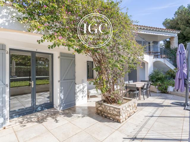 Villa avec vue mer à Carry