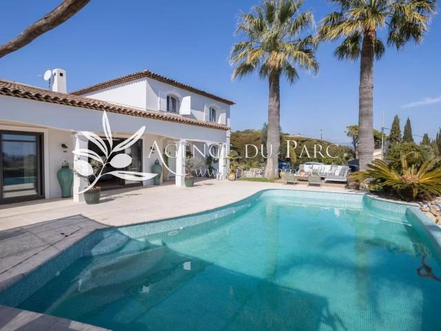 Villa avec vue panoramique 250m² Antibes