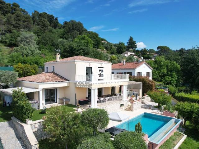 Villa avec vue panoramique sur Saint Paul de Vence 260m² Saint Paul