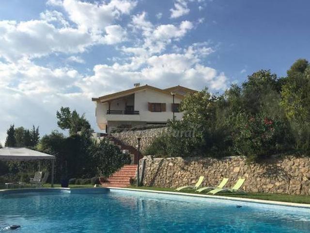 Villa Aynadamar