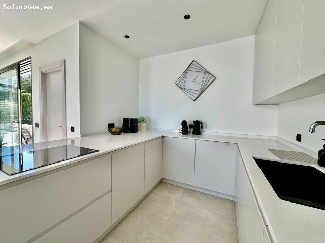 Villa Benamor 3 – Elegancia Moderna en Las Colinas Golf