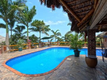 Villa Bella Vista: Hermosa Propiedad con Vista de Puerto Lopez y el Oceano Pacifico