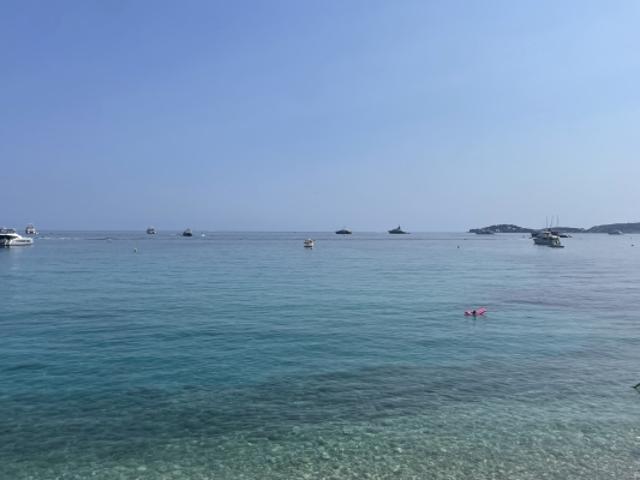 VILLA BELLE EPOQUE DE TRES GRAND LUXE PIEDS DANS L EAU ENTRE CAP FERRAT ET CAP D AIL
