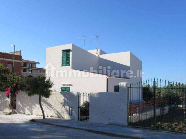 Villa bifamiliare via 39 29, Triscina, Castelvetrano