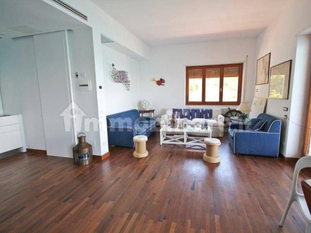 Villa bifamiliare via dei Fari 12, Porto Santo Stefano, Monte Argentario