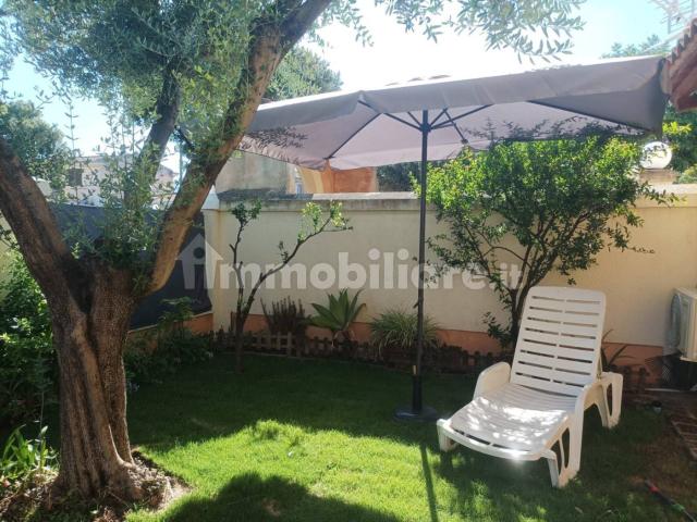 Villa bifamiliare via Lampedusa 17, La Maddalena, Capoterra