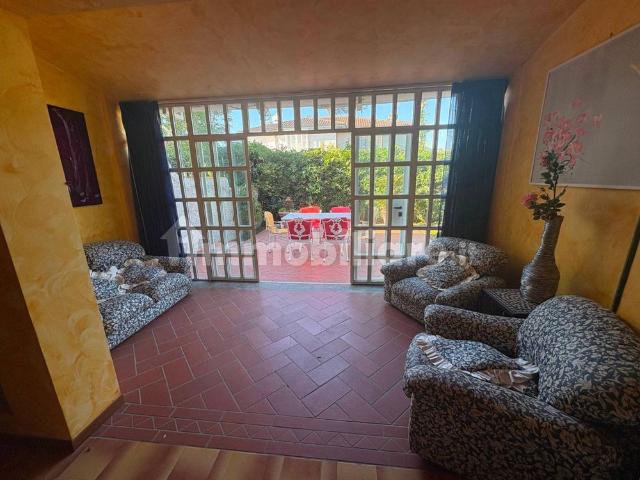 Villa bifamiliare via Mediana Vecchia 72, Mediana Vecchia, San Felice Circeo