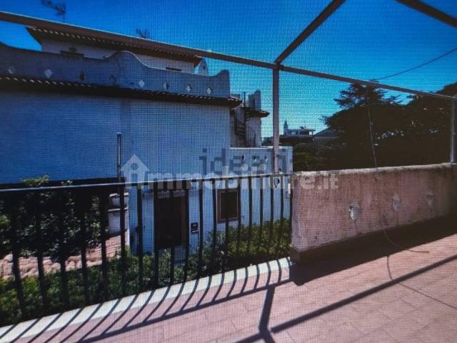 Villa bifamiliare via Riva Azzurra 31, Litoranea Terracina San Felice, Terracina