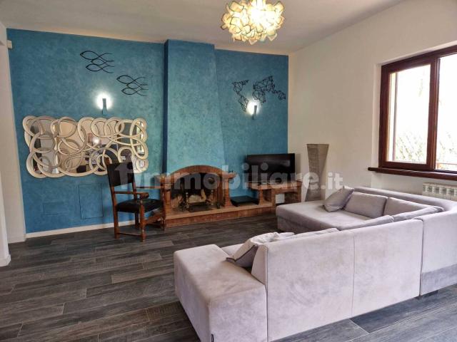 Villa bifamiliare viale Apua 209, Pietrasanta