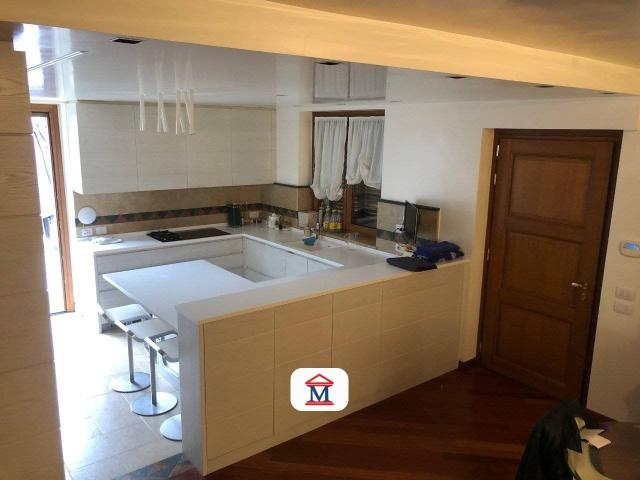 Villa bifamiliare, buono stato, 230 m², Redona, Bergamo