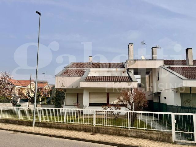 Villa Bifamiliare con giardino a Bruino