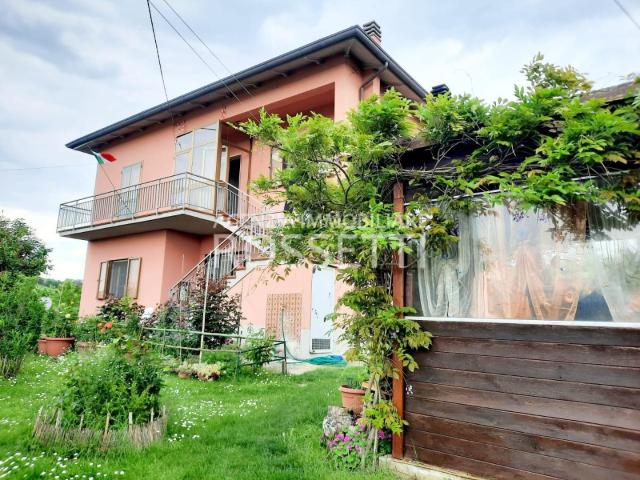Villa Bifamiliare con giardino a Cerreto Guidi