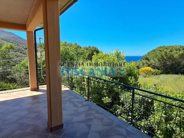 Villa Bifamiliare con giardino, Marciana procchio