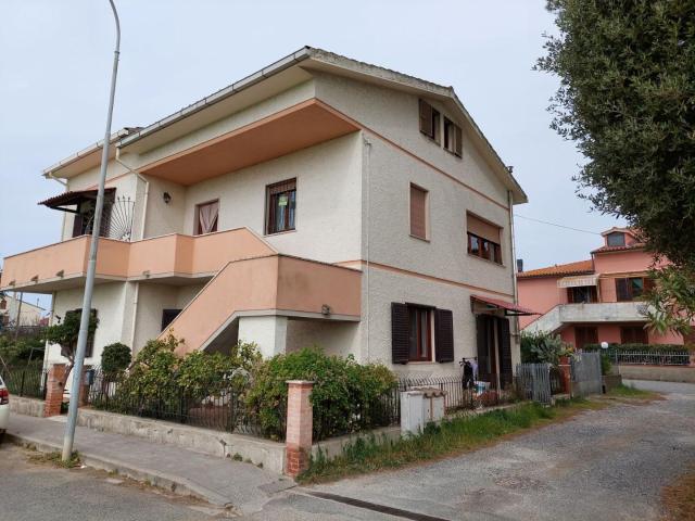Villa Bifamiliare con giardino, Rosignano Marittimo polveroni