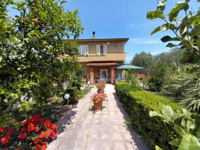 Villa Bifamiliare di 120 mq a CERIGNOLA Cerignola