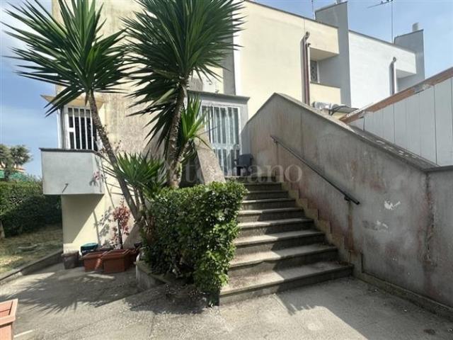 Villa Bifamiliare di 120 mq a Fregene, Maccarese, Le Vignole Fiumicino