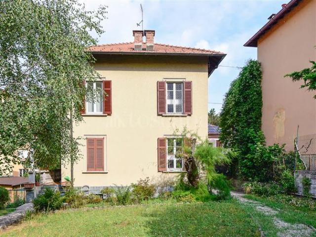 Villa Bifamiliare di 145 mq a Sagnino, Monte Olimpino, Tavernola Como