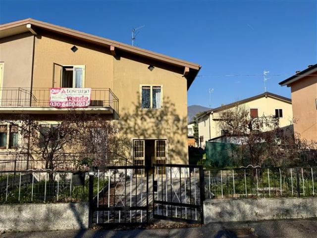 Villa Bifamiliare di 150 mq a Centro Collebeato