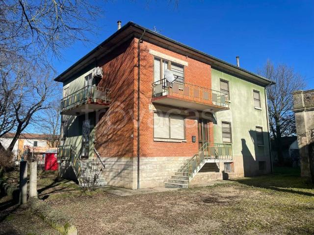 Villa bifamiliare in vendita a Conselice via Gagliazzona