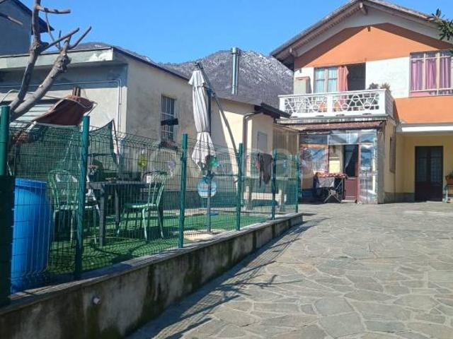 Villa bifamiliare in vendita a Corio