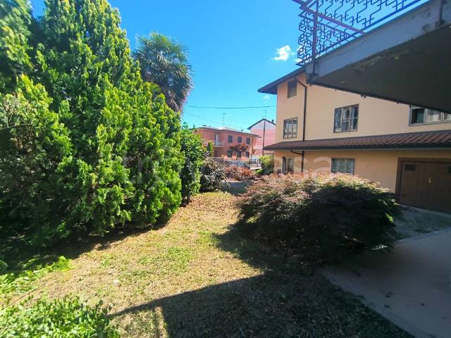 Villa bifamiliare in vendita a Cavaglio d'Agogna via Roma, 29