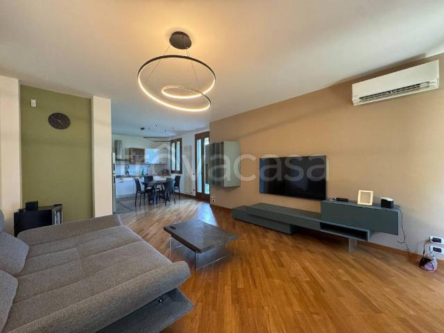 Villa bifamiliare in vendita a Camponogara via Napoli, 25