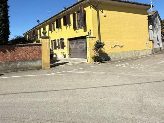 Villa bifamiliare in vendita a Candia Lomellina